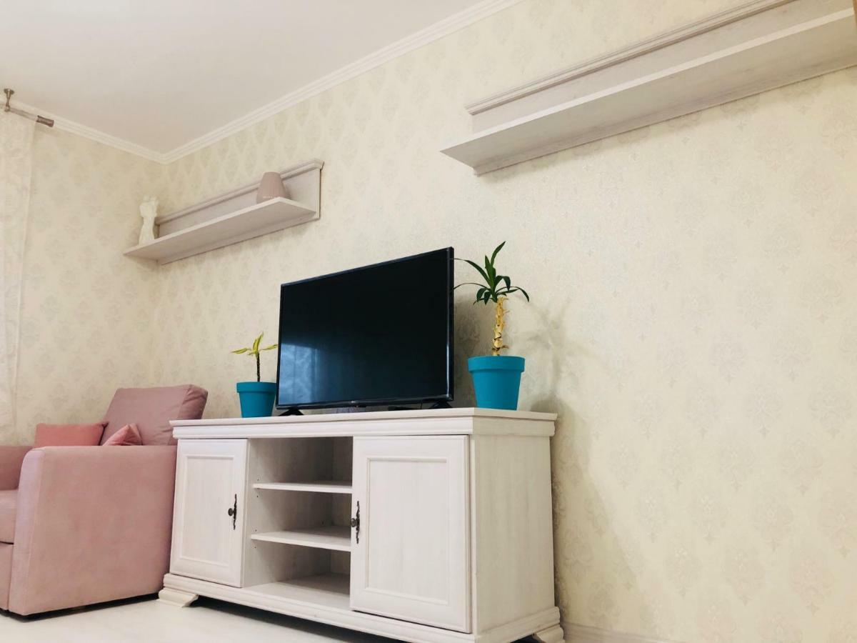 Classic Apartment Boryspil Luaran gambar