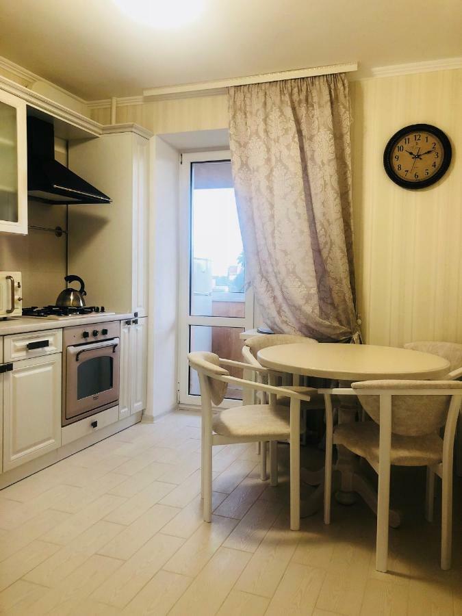 Classic Apartment Boryspil Luaran gambar